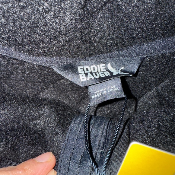 Eddie Bauer Black Quilted Fleece Jacket NWT - Picture 3 of 8